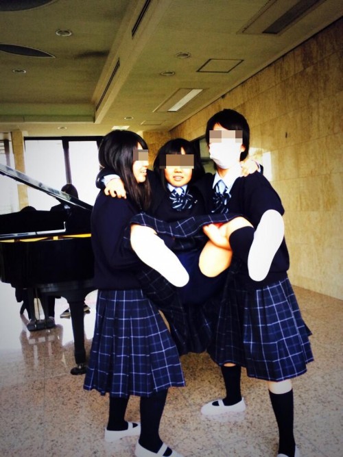 【JKエロ画像】現役女子校生のプライベートSNS写真を覗くとオカズになるｗｗｗｗｗ-05