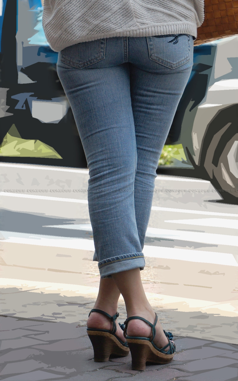 【素人エロ画像】ジーンズを履いてるお姉さんのセクシーな巨尻が堪らない街撮りｗｗｗ-18