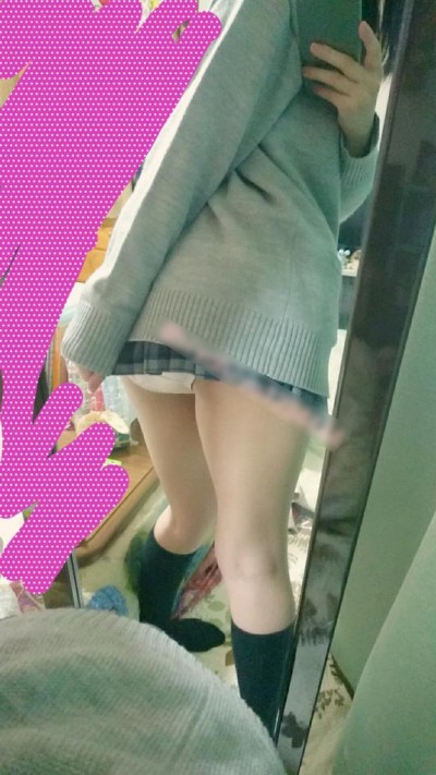 【JKエロ画像】好奇心旺盛な女子校生が軽いノリで自撮り…下着とおっぱいを提供ｗｗｗ-19