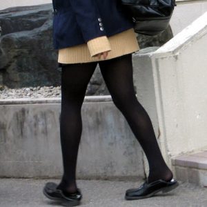 【JKエロ画像】女子校生の制服と黒パンストのコラボが魅力的で堪らなく好きｗｗｗ