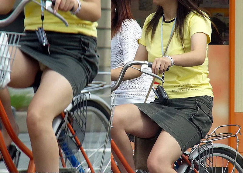 【自転車パンチラエロ画像】チャリに乗ってる女子校生やお姉さんが完全に油断してパンツがモロ見えｗｗｗ-11