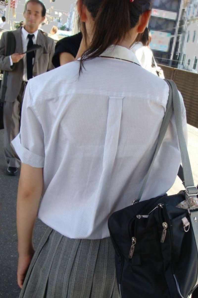【JK透けブラ盗撮エロ画像】女子校生のプライベート下着がスケスケなので遠慮なくカメラに収めるｗｗｗ-04